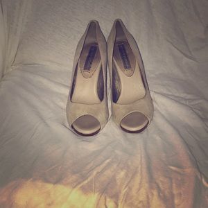 Banana republic suede tan pumps